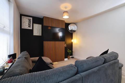 2 bedroom end of terrace house for sale, Ashfield Road, Salisbury