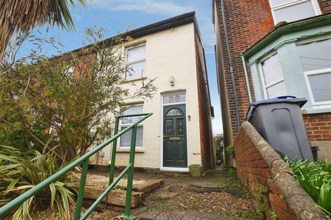 2 bedroom end of terrace house for sale, Ashfield Road, Salisbury