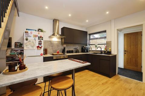 2 bedroom end of terrace house for sale, Ashfield Road, Salisbury