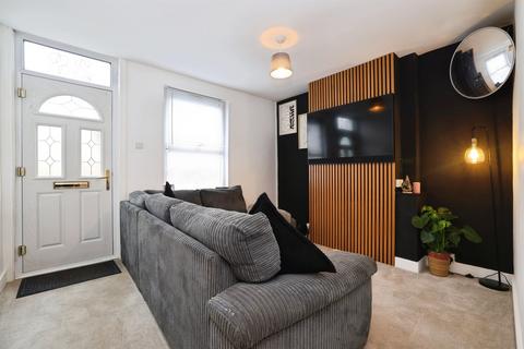 2 bedroom end of terrace house for sale, Ashfield Road, Salisbury