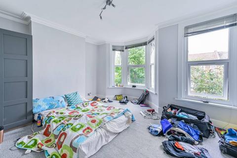 3 bedroom terraced house to rent, Malta Road, Leyton, Leyton, London, E10
