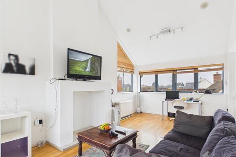 2 bedroom flat to rent, Soper Square, Harlow CM17