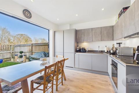 3 bedroom detached house for sale, Markwick Avenue, Cheshunt