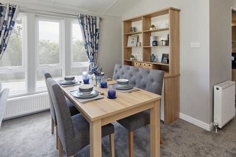 2 bedroom mobile home for sale, Amotherby Lane, Malton YO17