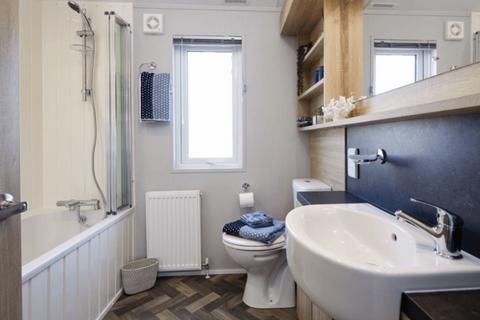 2 bedroom mobile home for sale, Amotherby Lane, Malton YO17