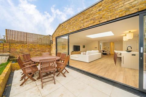 4 bedroom house for sale, Purves Road, London NW10