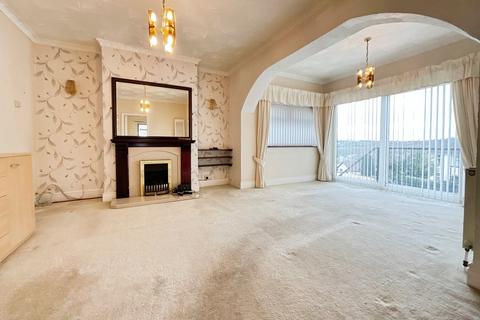 2 bedroom bungalow for sale, Hand Farm Road, Pontypool NP4