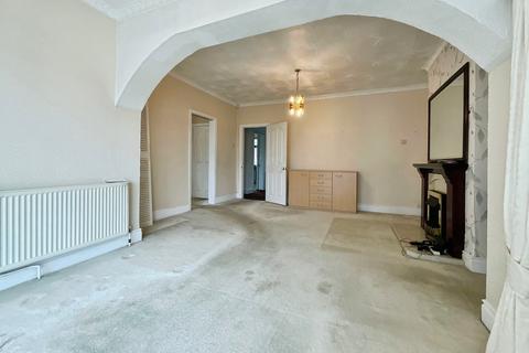 2 bedroom bungalow for sale, Hand Farm Road, Pontypool NP4