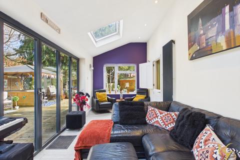 3 bedroom end of terrace house for sale, Worcester WR3