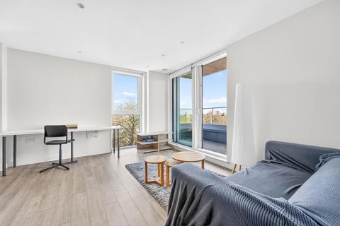 1 bedroom flat to rent, Sandpiper Building, 44 Newnton Close, London