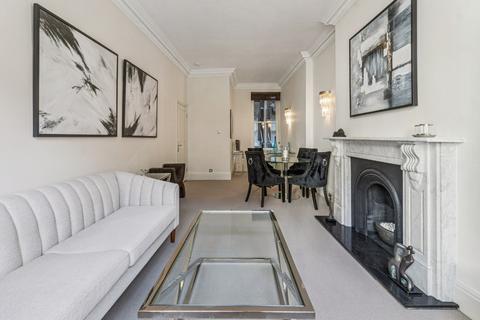 undefined, Basil Street, Knightsbridge