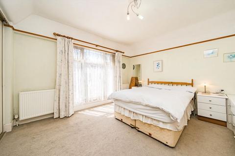 undefined, Trevelyan Road, London SW17