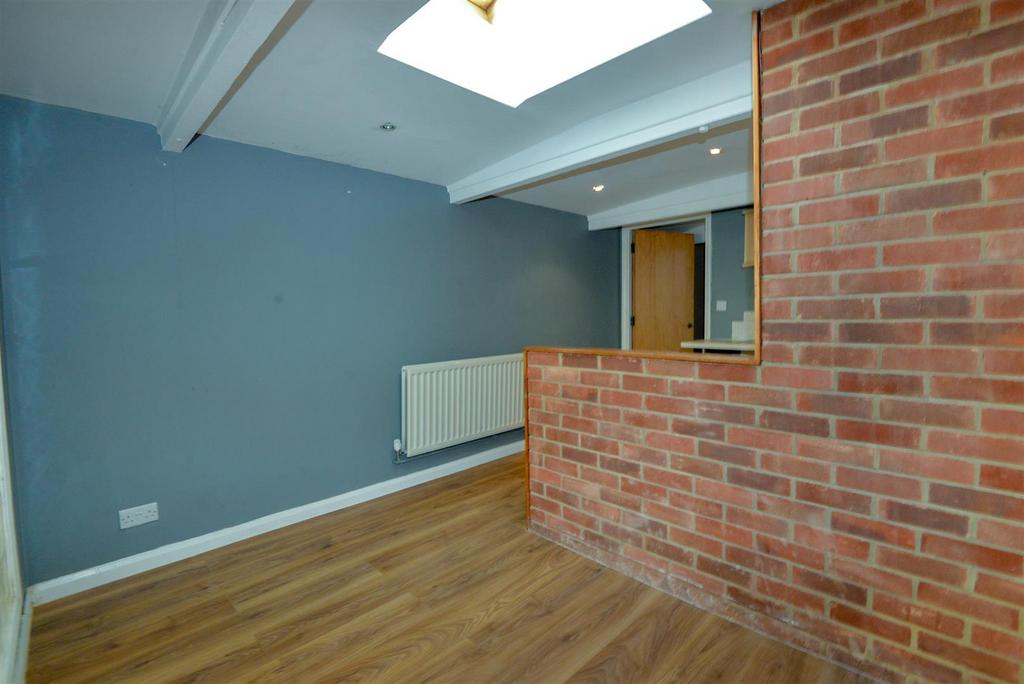 Kitchen 3.jpg