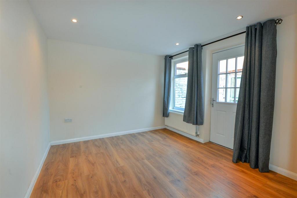 Bedroom1 1.jpg
