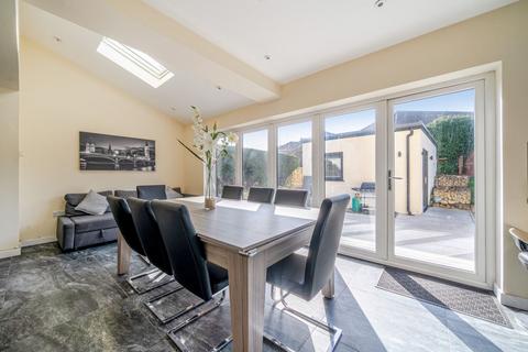 4 bedroom semi-detached house for sale, Sparrows Lane, New Eltham SE9