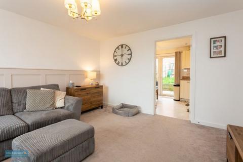 3 bedroom end of terrace house for sale, Desmond Rochford Way, Taunton