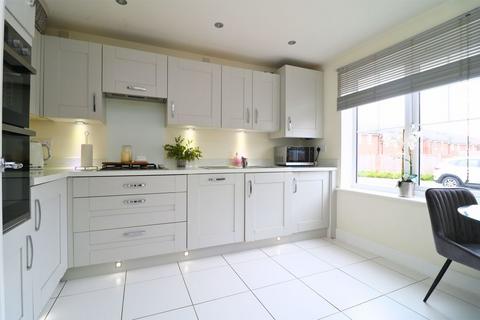 3 bedroom semi-detached house for sale, Buckley Way, Burntwood