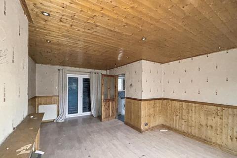 undefined, 47 Elmfield Avenue, Huddersfield, HD3 4SQ
