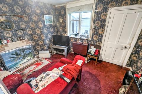 3 bedroom terraced house for sale, 4 Ryde Avenue, Grantham, NG31 7DY