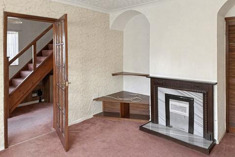 3 bedroom semi-detached house for sale, 28 Housman Close, Bromsgrove, B60 3LY