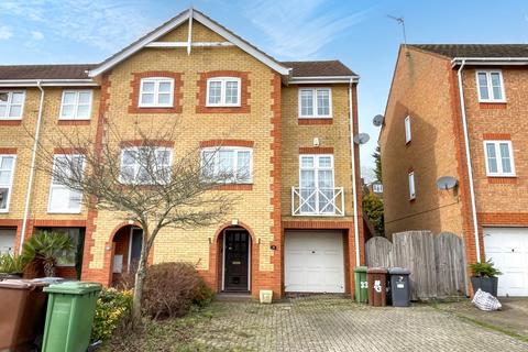 3 bedroom end of terrace house for sale, 33 Oakfield Close, Potters Bar, EN6 2BE