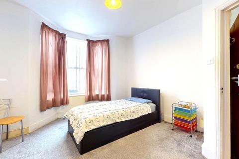undefined, 15(A) & 15(B) Popes Lane, South Ealing, W5 4NA