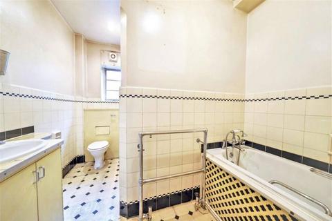 undefined, Flat 31 Tavistock Court, Tavistock Square, Bloomsbury, WC1H 9HE