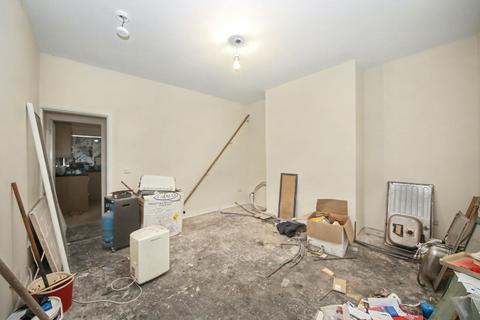 2 bedroom end of terrace house for sale, 86 Mealhouse Lane, Atherton, Manchester, M46 0FD