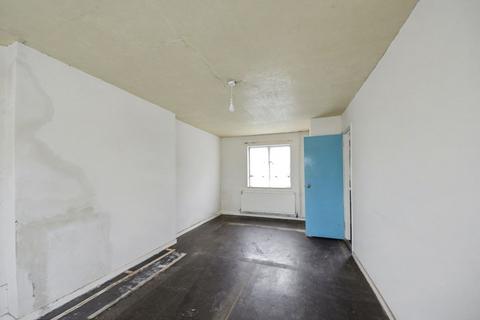 3 bedroom terraced house for sale, 77 Garden Avenue, Hatfield, AL10 8LH