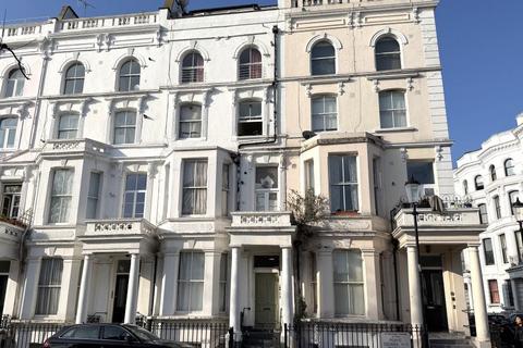 1 bedroom flat for sale, 40(F) Powis Square, Notting Hill, W11 2AY