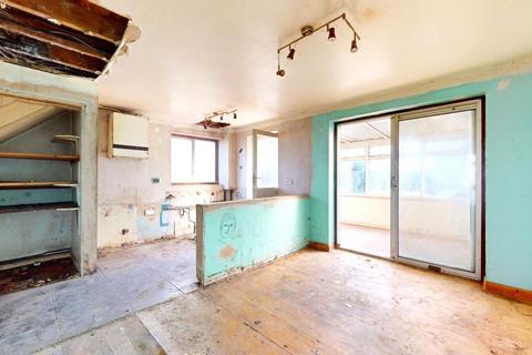 3 bedroom semi-detached house for sale, 60 Sherborne Road, Peterborough, PE1 4RN