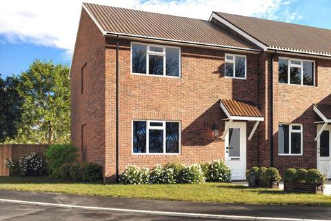 undefined, 1(A) Crest Avenue, Grays, RM17 6RW