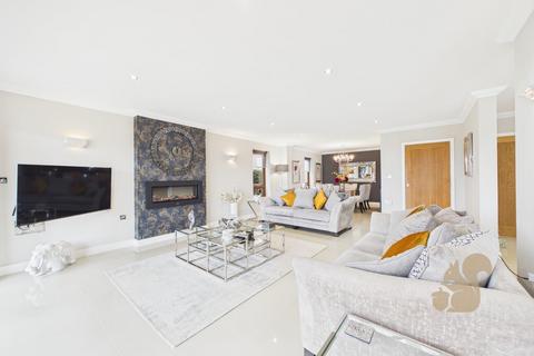 6 bedroom detached house for sale, Dumont Avenue, St. Osyth, Clacton-On-Sea