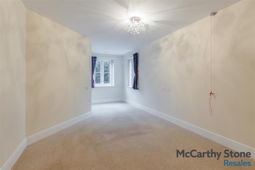 8676155-interior01.jpg