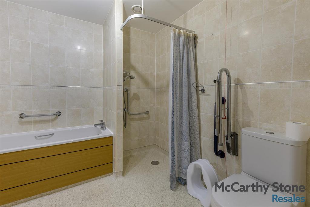 8676155-interior14.jpg