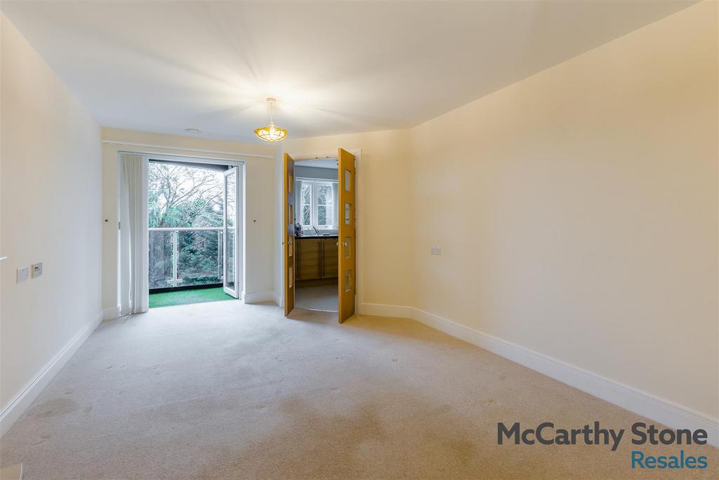 8676155-interior13.jpg