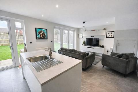 4 bedroom detached house for sale, Sunnyside, Walsall Wood WS9 9LD