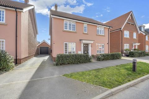 4 bedroom detached house for sale, St. Edmunds Drive, Elmswell
