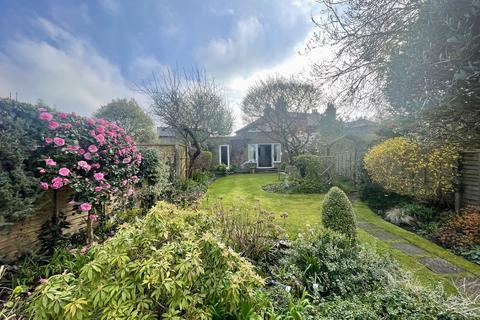 2 bedroom end of terrace house for sale, The Green, Claygate, Esher