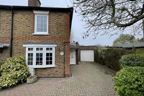 2 bedroom end of terrace house for sale, The Green, Claygate, Esher