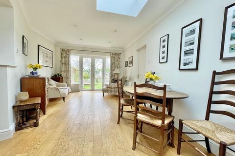 2 bedroom end of terrace house for sale, The Green, Claygate, Esher