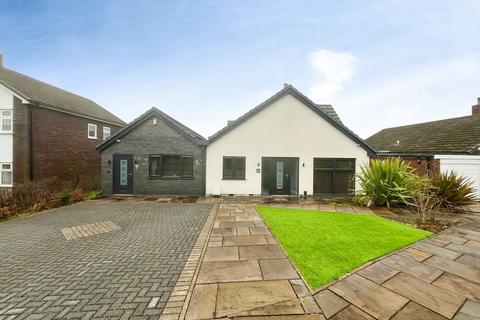 4 bedroom detached house for sale, Lakelands Drive, Ladybridge