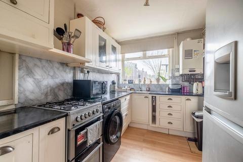 3 bedroom terraced house for sale, Kidderminster Road, Slough