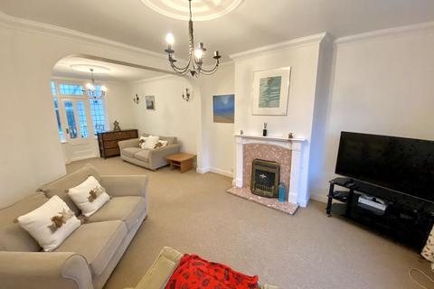 4 bedroom semi-detached house for sale, Birdwood Grove, Fareham PO16