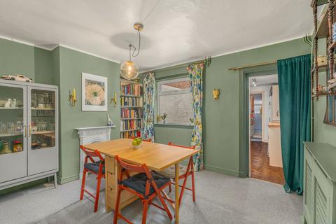 2 bedroom terraced house for sale, Centre Street, Banbury - Large Loft Room