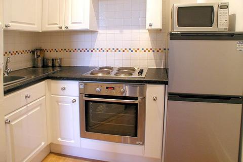 1 bedroom flat to rent, Marionville Road, Edinburgh, EH7