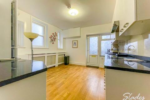 2 bedroom apartment to rent, 132 Seabourne Road , Southbourne, Bournemouth