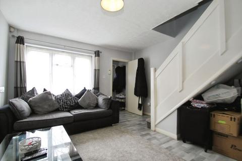 2 bedroom terraced house to rent, Hornbeam Close, Northolt, Middlesex