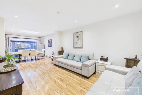 4 bedroom semi-detached house for sale, Shaftesbury Avenue, Harrow HA3