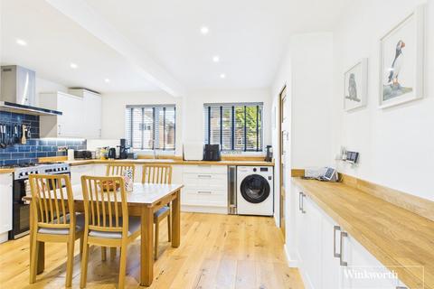 3 bedroom end of terrace house for sale, Mayfair Drive, Newbury, Berkshire, RG14